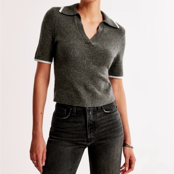 Abercrombie & Fitch Tops - Abercrombie & Fitch Notch-Neck Sweater Tee